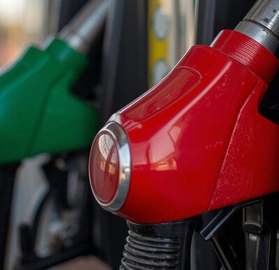 حذف سهمیه بنزین خودروهای خارجی و نوشماره؛ جزییات برای خودروهای اینترنتی