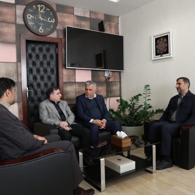 مدیرعامل صبانور از دفتر شرکت صباامید غرب خاورمیانه در تهران بازدید کرد؛ تأکید بر بهرهبرداری به موقع پروژه گندلهسازی بیجار