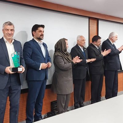 با برگزاری دهمین کنفرانس ملی فرهنگ سازمانی مسئولیت اجتماعی میدکو تندیس زرین گرفت