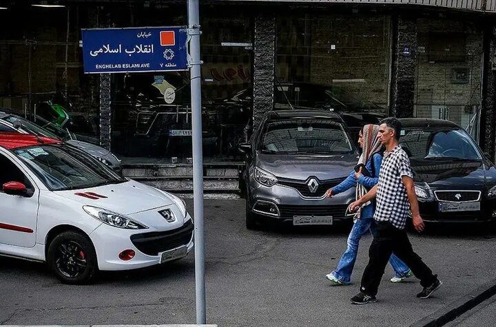 توقف اعلام قیمت جدید خودرو از سوی ایران‌خودرو - تصویر