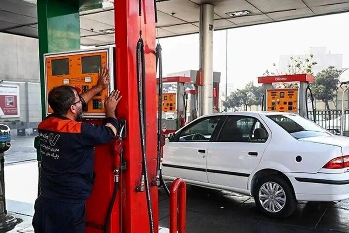 تصمیم جدید برای سهمیه سوخت: کارت‌های سوخت به کارت بانکی متصل می‌شود؟ - تصویر