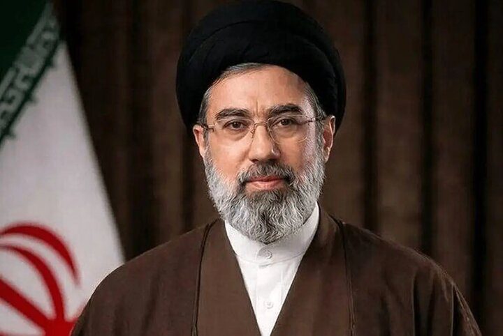 بیعت خانواده وزارت راه و شهرسازی با سومین رهبر انقلاب - تصویر