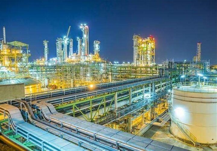 غول پتروشیمی عربستان به دلیل بحران تنگه هرمز تعطیل شد - تصویر