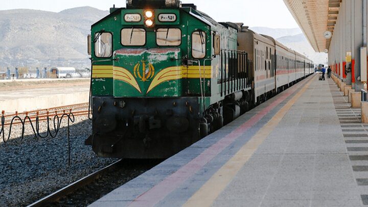 آغاز بازسازی فوری خطوط آسیب‌دیده ریلی/بازگشت تدریجی قطارهای مسافری - تصویر