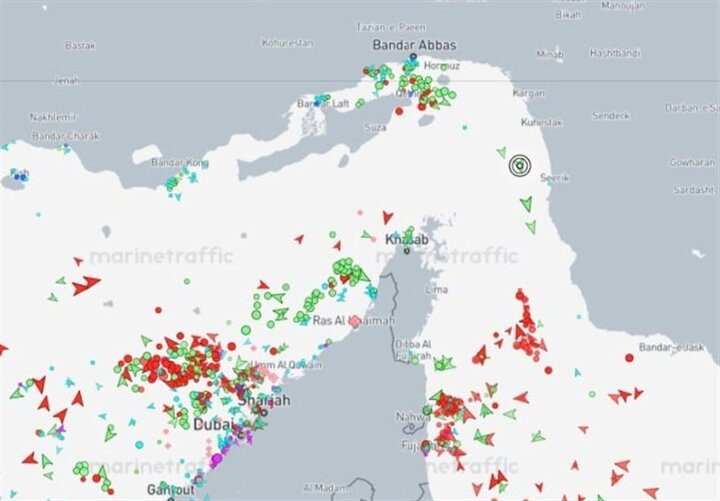 از تنگه هرمز باید به عنوان اهرم رفع تحریم استفاده کرد - تصویر