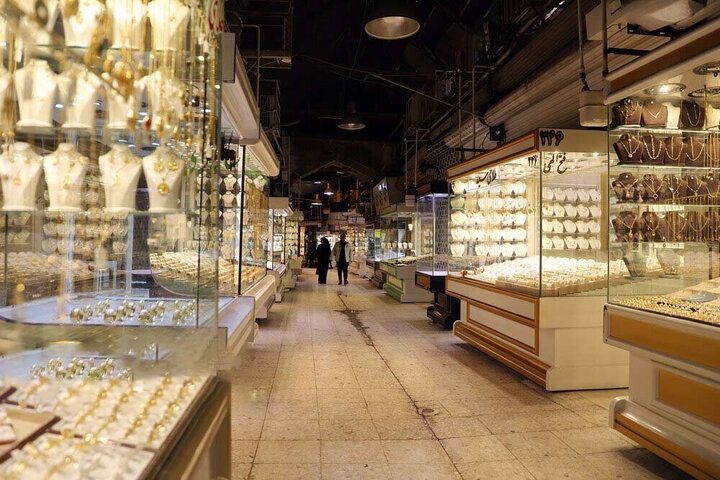 قیمت جدید طلا و سکه در روز ۲۵ فروردین ۱۴۰۵/ طلا به کانال پایینتر سقوط کرد + جدول - تصویر