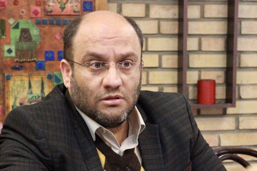 دبیر انجمن واردکنندگان خودرو  : بنادر شمالی ظرفیت بالایی برای واردات ندارند اما تلاش را می کنیم که واردات متوقف و کند نشود - تصویر