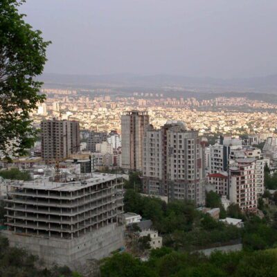 پیشبینی جالب یک کارشناس از آینده بازار مسکن در سال ۱۴۰۵/ جهش شدید قیمت مسکن در راه است یا ریزش سنگین قیمتها؟