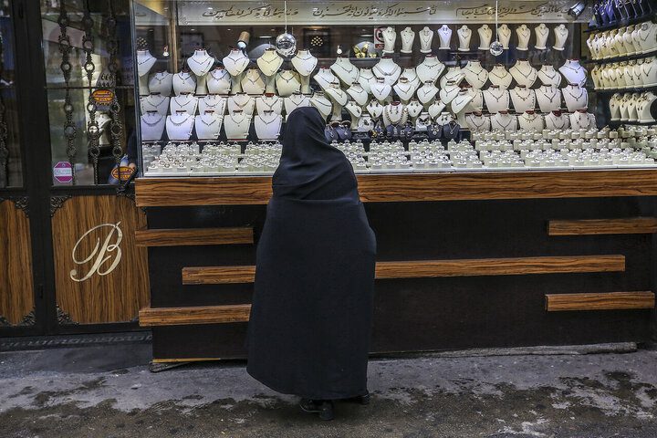 جهش روزانه ۵۰۰ هزار تومانی قیمت طلا در بازار؛ ماجرا چیست؟/ الان زمان مناسبی برای خرید طلا هست؟ - تصویر