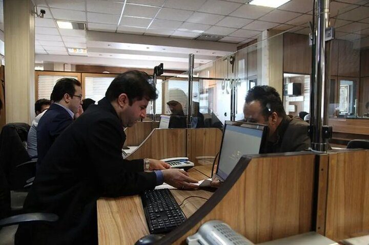 ادارات شهر تهران ملزم به کاهش ۳۰ درصدی مصرف برق شدند - تصویر