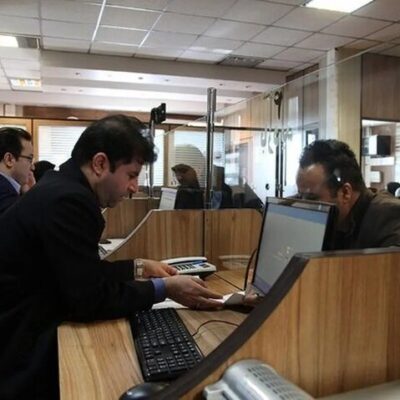 سخنگوی سازمان اداری: به حضور کارکنان ادارات بعد از ساعت ۱۳ اضافهکاری تعلق نمیگیرد