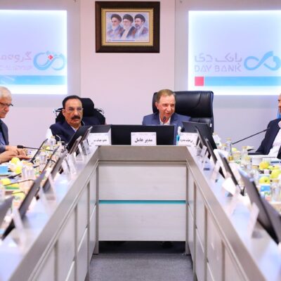 نقشآفرینی گروه مالی در تکمیل زنجیره ارزش برای سودآوری بانک دی