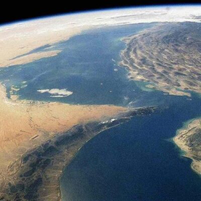 امریکا در تنگه هرمز با یک معادله چندمجهولی روبرو شده/ پکن و واشنگتن از این تنگه چه می خواهند؟