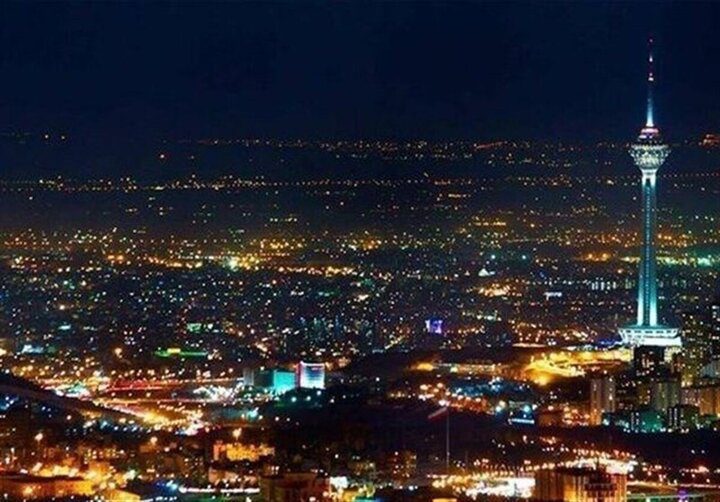 بحران مصرف برق در تهران / یک میلیون لامپ اضافی همچنان روشن است - تصویر