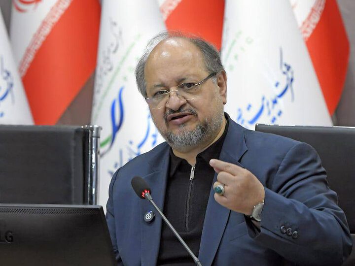 دستورالعمل محمد شریعتمداری برای پایش و صرفه‌جویی انرژی در گروه صنایع پتروشیمی خلیج‌فارس - تصویر