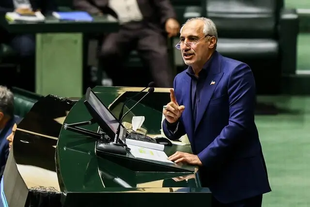 گزارش رییس سازمان برنامه - ۱۰۱ سال زمان تا اتمام پروژه‌های عمرانی