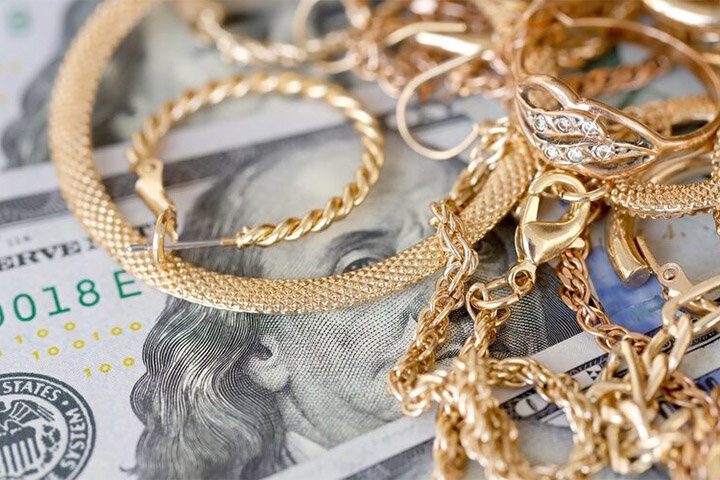 ریزش-قیمت-طلا-شدت-گرفت/-قیمت-جدید-طلای-جهانی-امروز-۱۵-آذرماه-۱۴۰۴