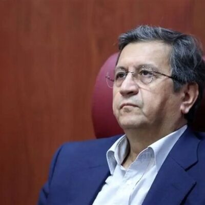 همتی: مشکلی در زمینه تامین ارز دارو وجود ندارد